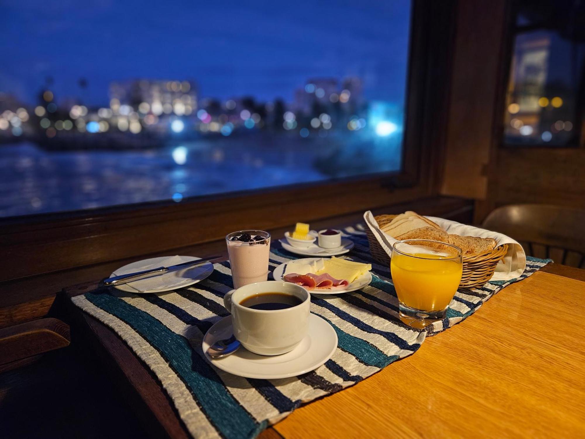 Hotel Restaurant Capducal Він'я-дель-Мар Екстер'єр фото